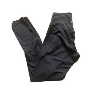 Lululemon black size 4